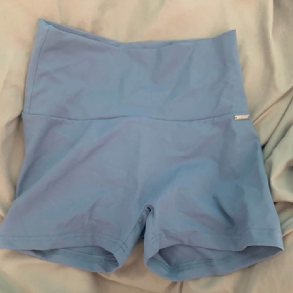 echt shorts